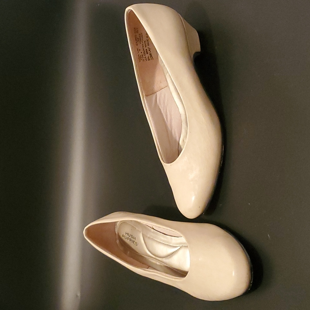 Hush Puppies 1" heel, beige, size 38 (8)